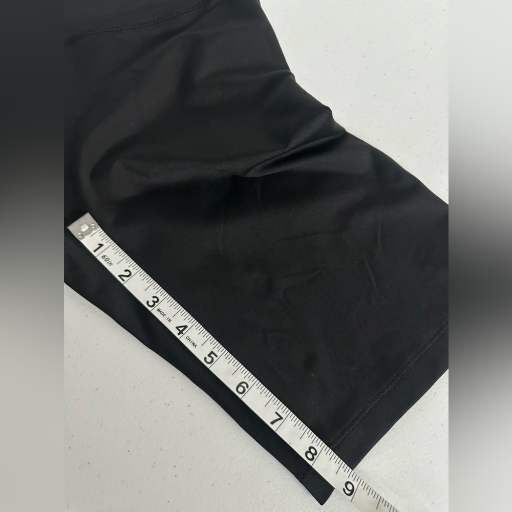 NWT. CALVIN KLEIN PERFORMANCE Shorts Size Small - Picture 8 of 11